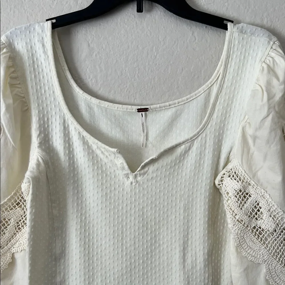Like New! Free People Brunch Date Henley Top Ivory in Size M
